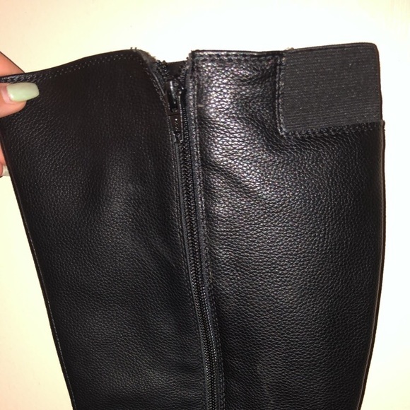 Boots - Picture 2 of 5